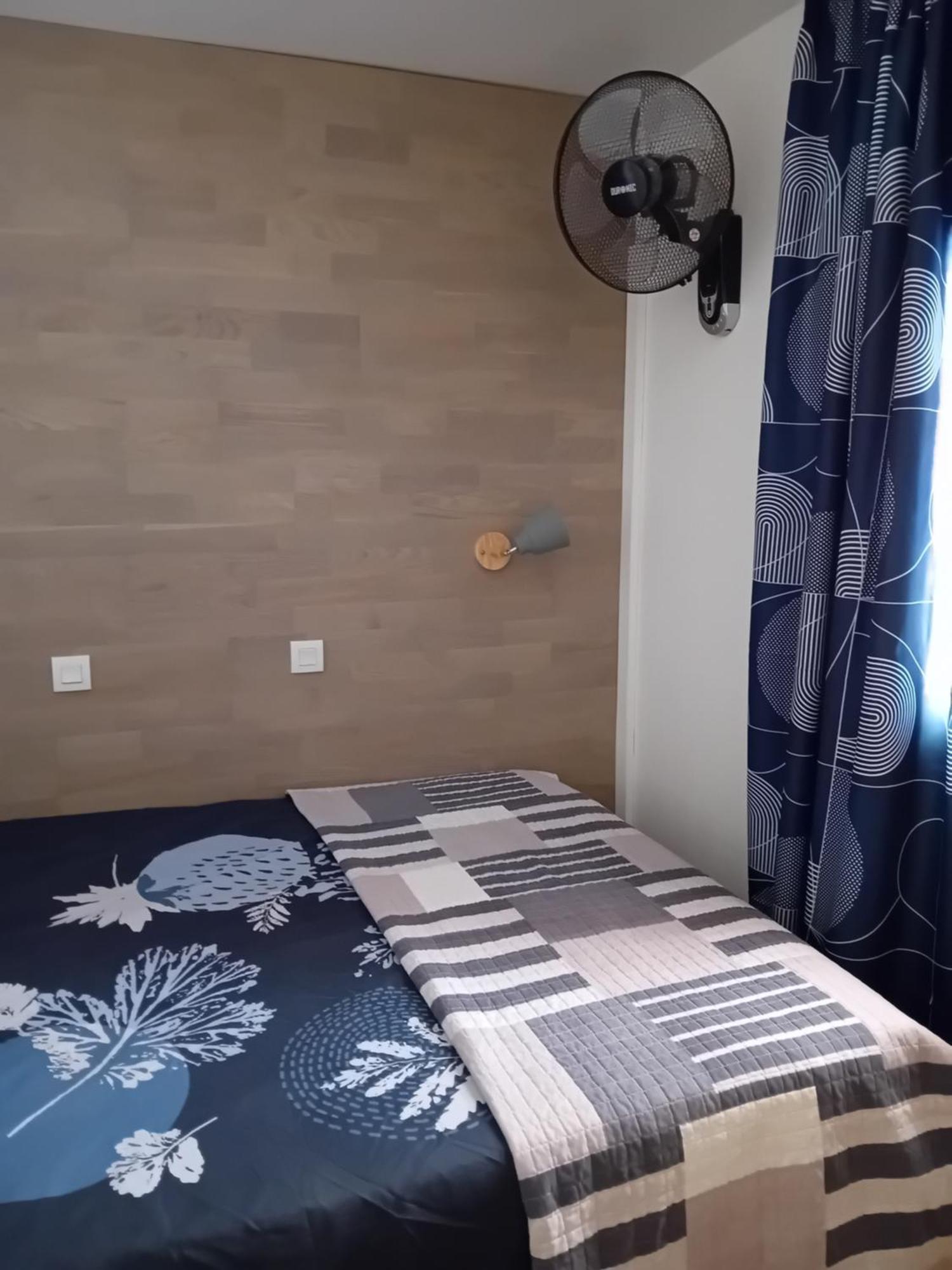 Appartement T2 Avec Piscine A 100 M De La Plage Six-Fours-les-Plages Exterior photo